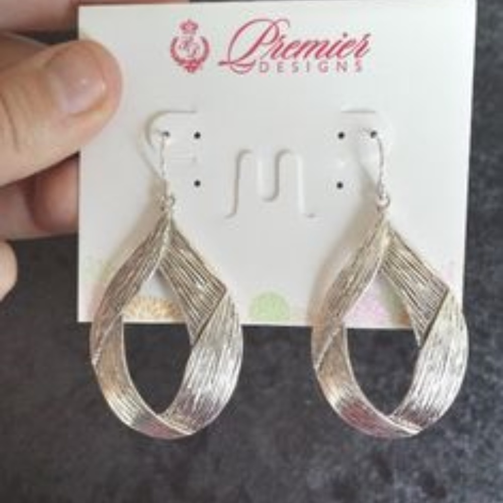 Premier Deisgns Flourish earrings